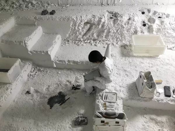 Daniel Arsham | 拒绝回到完美世界