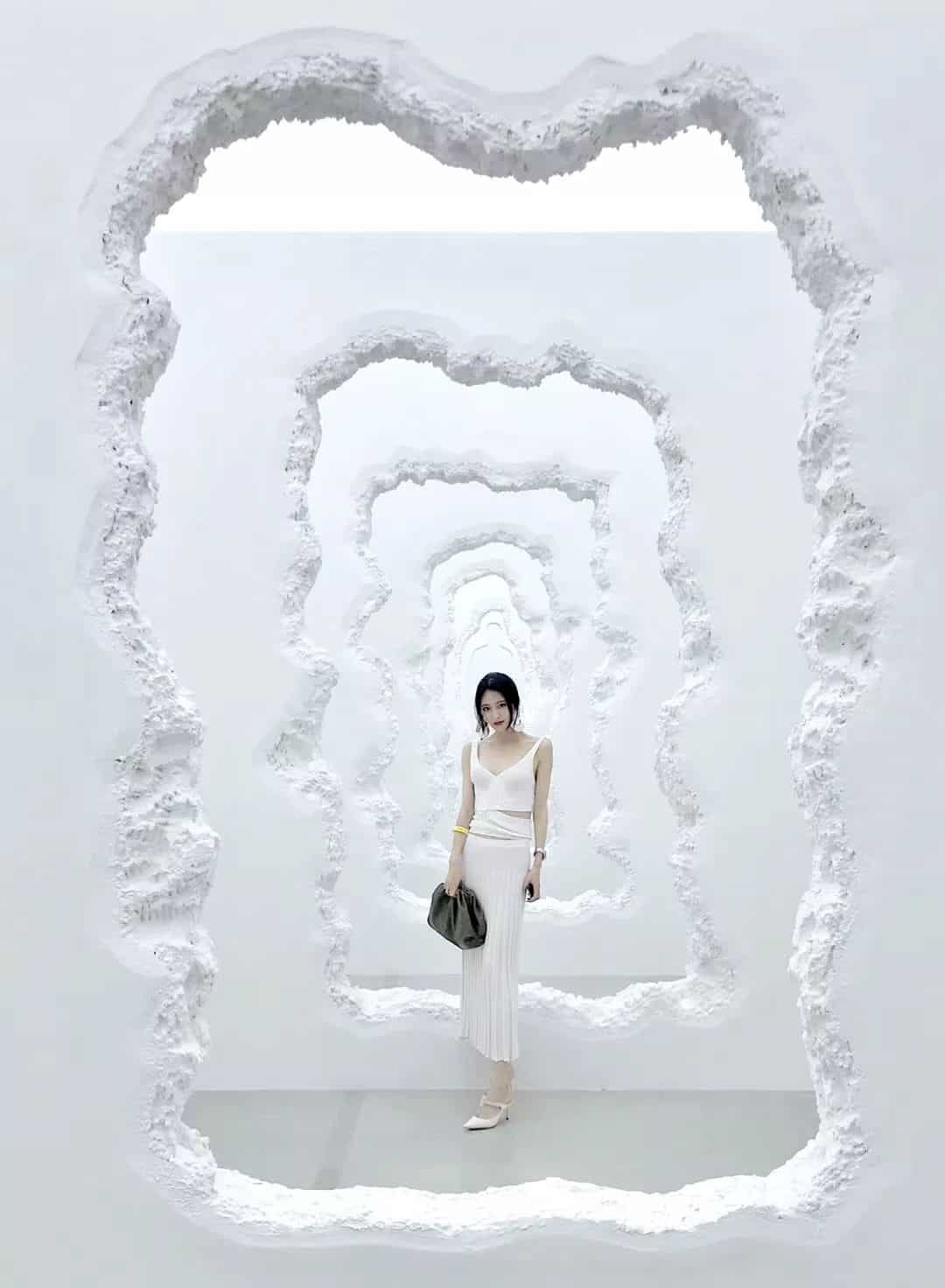 乘坐时光机去3019年看一看：Daniel Arsham 亚洲首展“现在在现”登陆昊美术馆